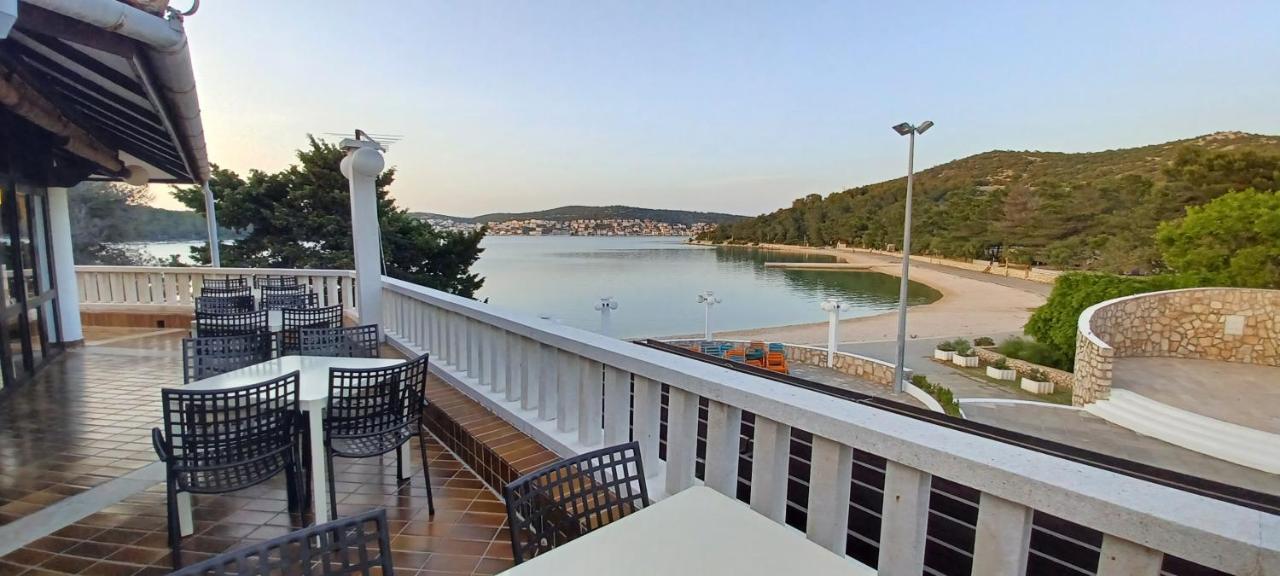 Mobile Home Lux Otok Murter Jezera Kültér fotó