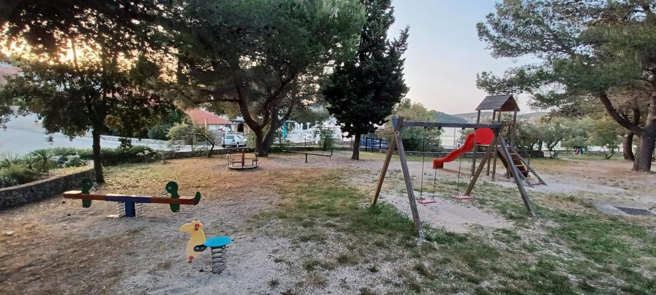 Mobile Home Lux Otok Murter Jezera Kültér fotó